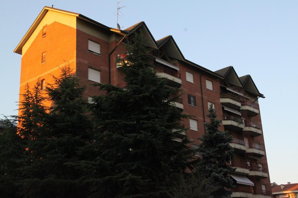 La Mansarda Di Legno Apartment Торино Стая снимка