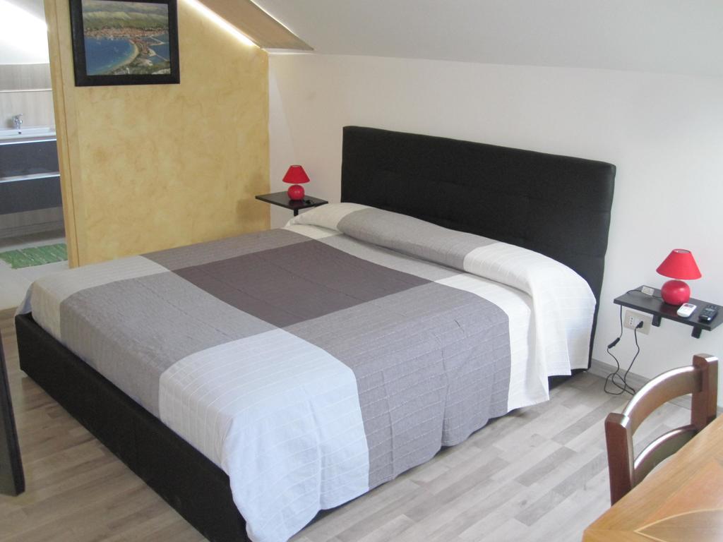 La Mansarda Di Legno Apartment Торино Екстериор снимка
